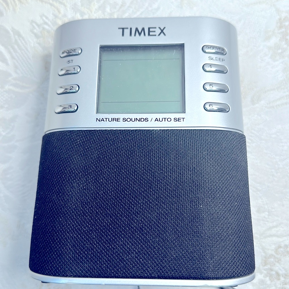 Genuine Timex AM/FM Clock Radio With Nature Sounds